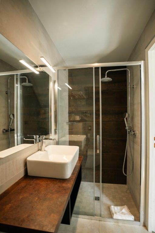 Brit Hotel Privilege Lisieux - La Villa Des Arts Buitenkant foto